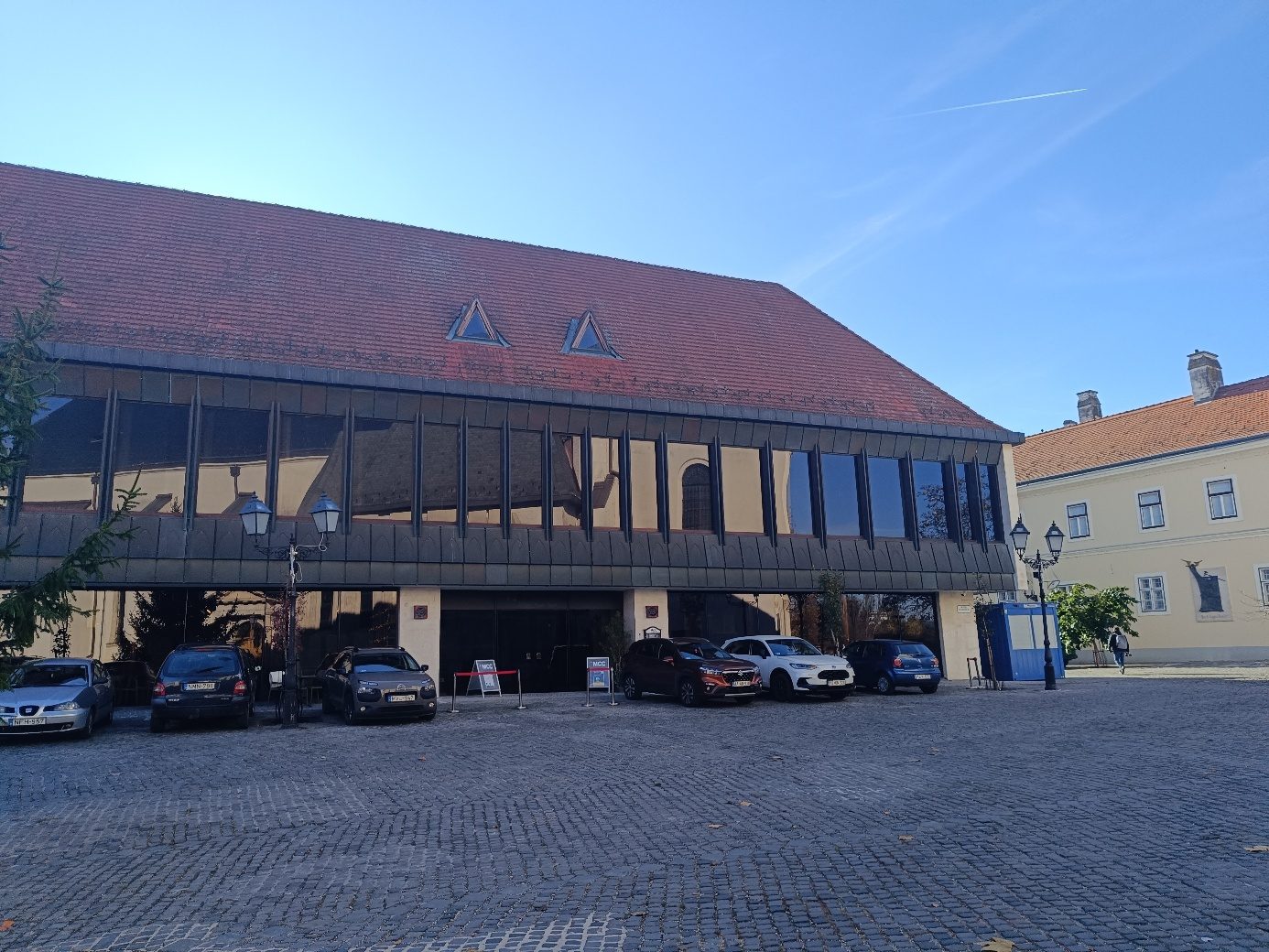 MCC Győr oktatási központ